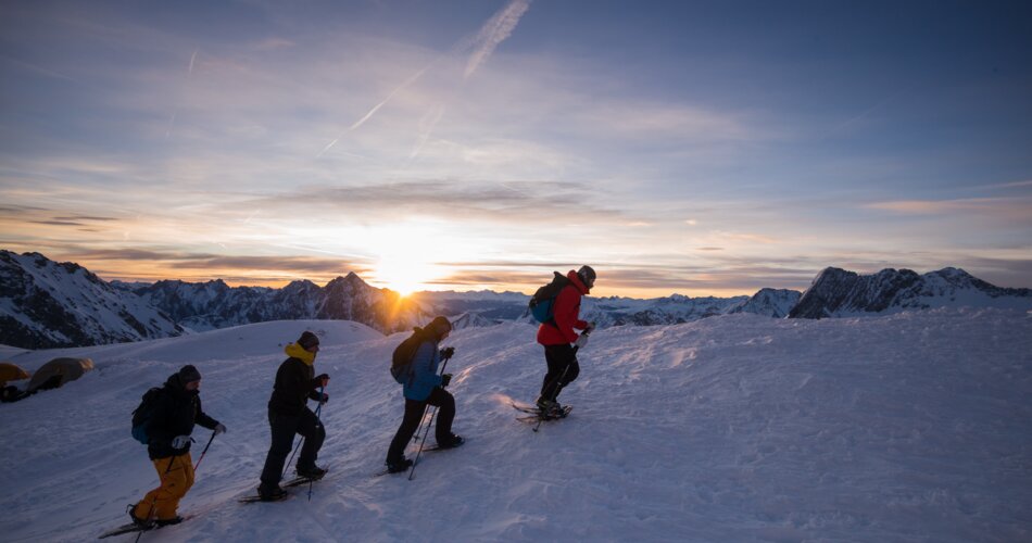 Schneeschuhtour auf den Berg | © Vivalpin